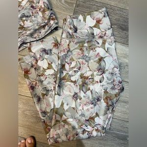 SAVVI brand matching leggings and bra. Beautiful color. Worn once. Both size L.